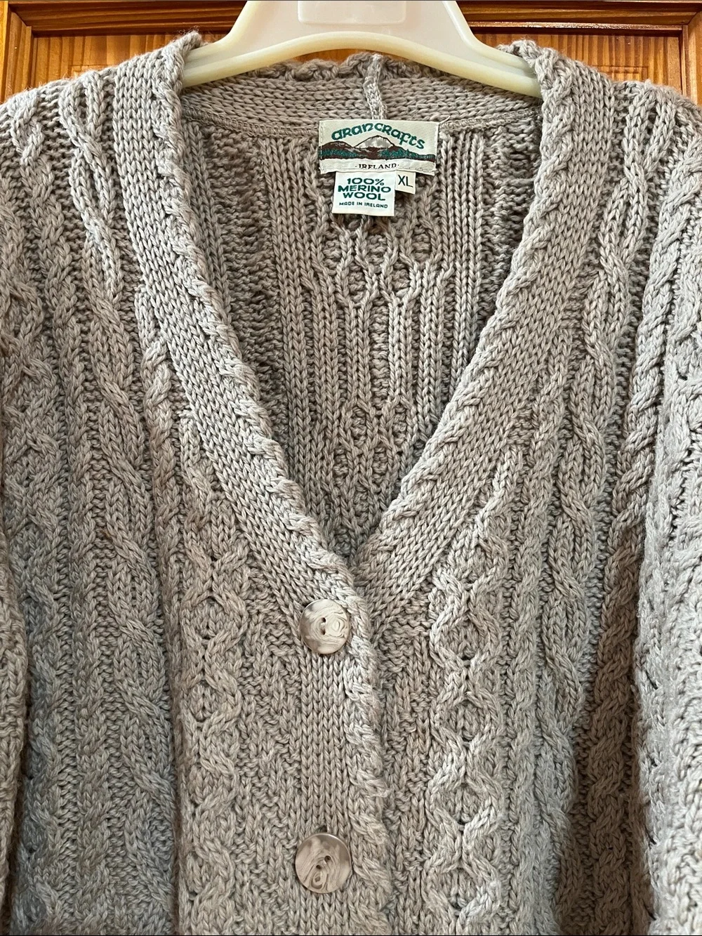Aran Crafts Ireland 100% Merino Wool Chunky Cable Knit Cardigan Light Taupe - Picture 6 of 13